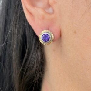 AROS DE PLATA CON ORO MODELO CIRCULO CON CENTRO VIOLETA