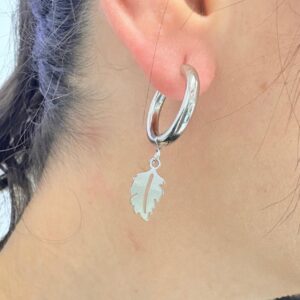 AROS DE ACERO MODELO CUBANOS CON PLUMA COLGANTE