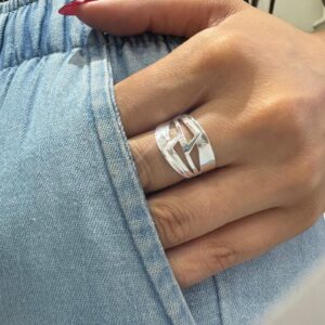 ANILLO DE PLATA MODELO CALADO