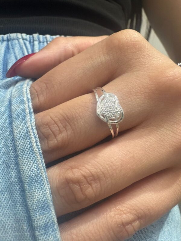 ANILLO DE PLATA MODELO CALADO CON CORAZON - Image 3