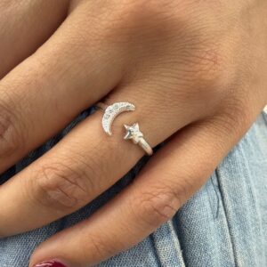 ANILLO DE PLATA MODELO LUNA Y ESTRELLA