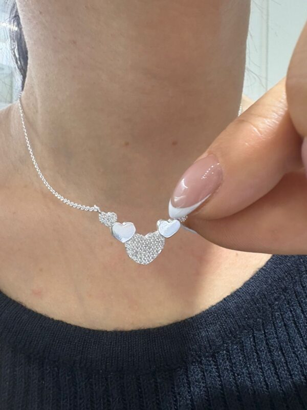 CONJUNTO DE PLATA RODINADA MODELO CORAZONES