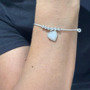 PULSERA DE ACERO BLANCO MODELO CORAZON COLGANTE