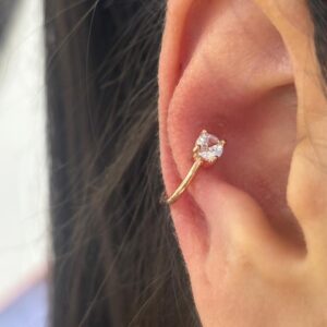 ARO DE PLATA RODINADA EN ROSE MODELO CUFF CON PIEDRA