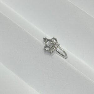 ARO DE PLATA RODINADA MODELO CUFF CON CORONA