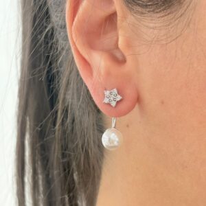 AROS DE PLATA RODINADA MODELO JACKET CON PIEDRAS Y PERLAS