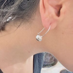 AROS DE PLATA MODELO ESFERA SEMI COLGANTE