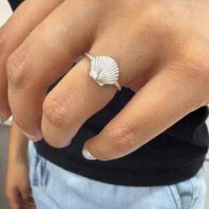 ANILLO DE PLATA MODELO OSTRA