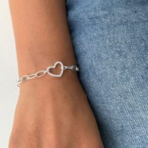 PULSERA DE ACERO BLANCO CENTRO CORAZON CALADO