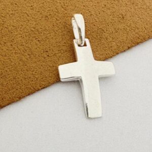 DIJE DE PLATA MODELO CRUZ BOMBE MIDE 1,3 x 2 CM