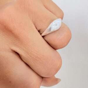 ANILLO DE PLATA MODELO ESTRELLA