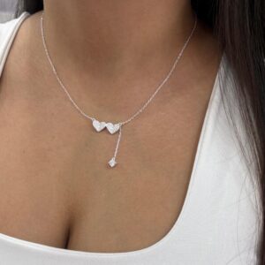 CORBATERO DE PLATA RODINADA MODELO CORAZONES CON PIEDRA