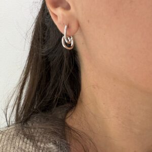 AROS DE PLATA RODINADA MODELO RULO HERRADURA
