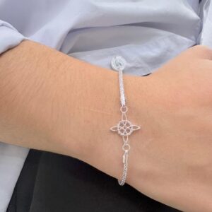 PULSERA DE PLATA MODELO NUDO DE BRUJA