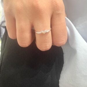 ANILLO DE PLATA MODELO CORAZON