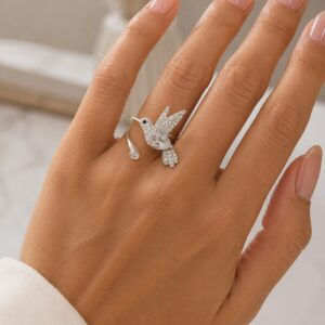 ANILLO DE PLATA RODINADA MODELO COLIBRI ,AJUSTABLE
