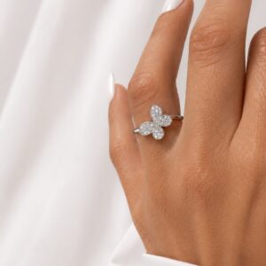ANILLO DE PLATA RODINADA MODELO MARIPOSA N18