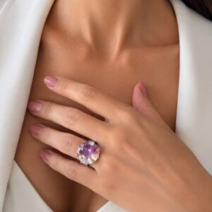 ANILLO DE PLATA MODELO CIRCULO LILA