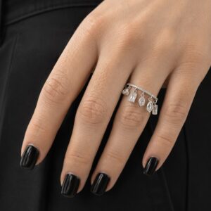 ANILLO DE PLATA RODINADA CON DIJES