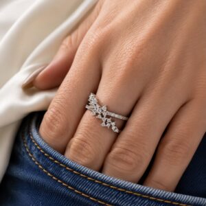 ANILLO DE PLATA RODINADA CON PIEDRAS IRREGULARES N18
