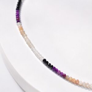 GARGANTILLA DE PIEDRAS NATURALES EN VARIOS COLORES CON VIOLETA