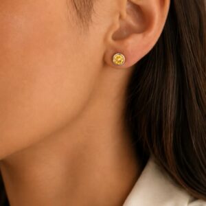 AROS DE PLATA RODINADA CIRCLULO CON PIEDRA AMARILLA DE 6MM