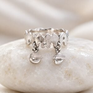 ANILLO DE PLATA RODINADA MODELO MAMÁ CON NENES N17