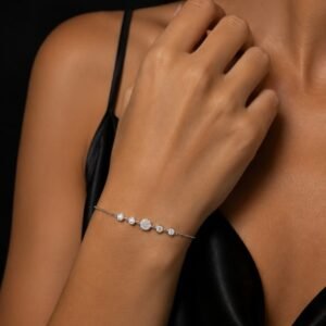 PULSERA DE PLATA RODINADA MODELO CON CIRCULOS Y MICROPAVE