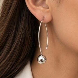 AROS DE PLATA MODELO ESFERA COLGANTE