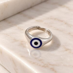 ANILLO DE PLATA RODINADA MODELO OJO ,AJUSTABLE